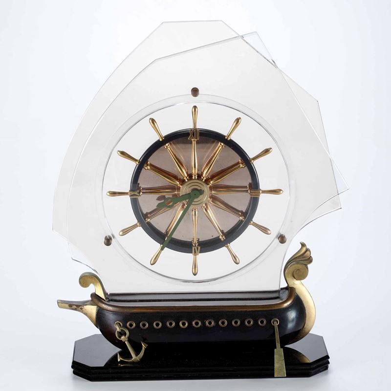 Orologio con quadrante a foggia di timone e base a forma di nave  - Auction Antique September | Cambi Time - Cambi Casa d'Aste