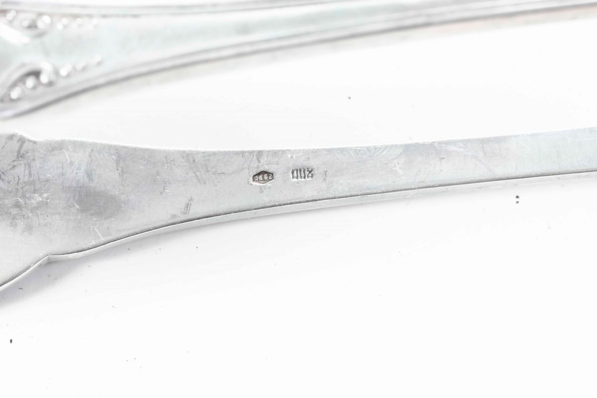 Servizio in Argento da 12 Coperti. Argenteria Italiana del XX Secolo. Argentieri Clementi, Bologn...