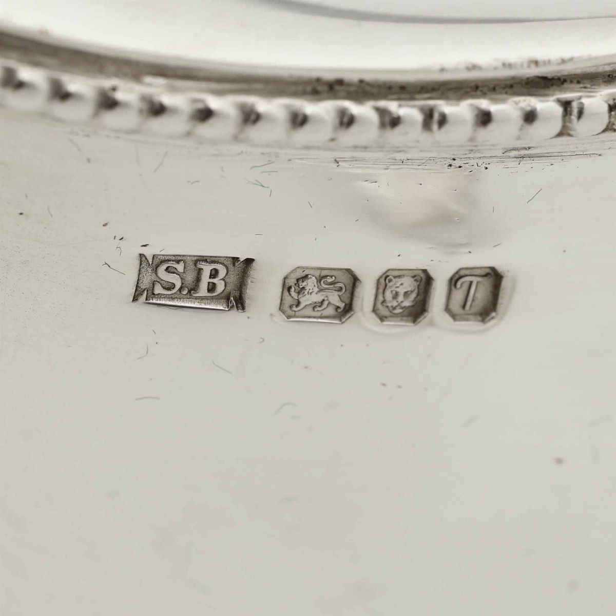 Zuppiera con Mestolo, Maison Bulgari Argento Fuso, Sbalzato, Cesellato e Dorato Manifattura Londi...