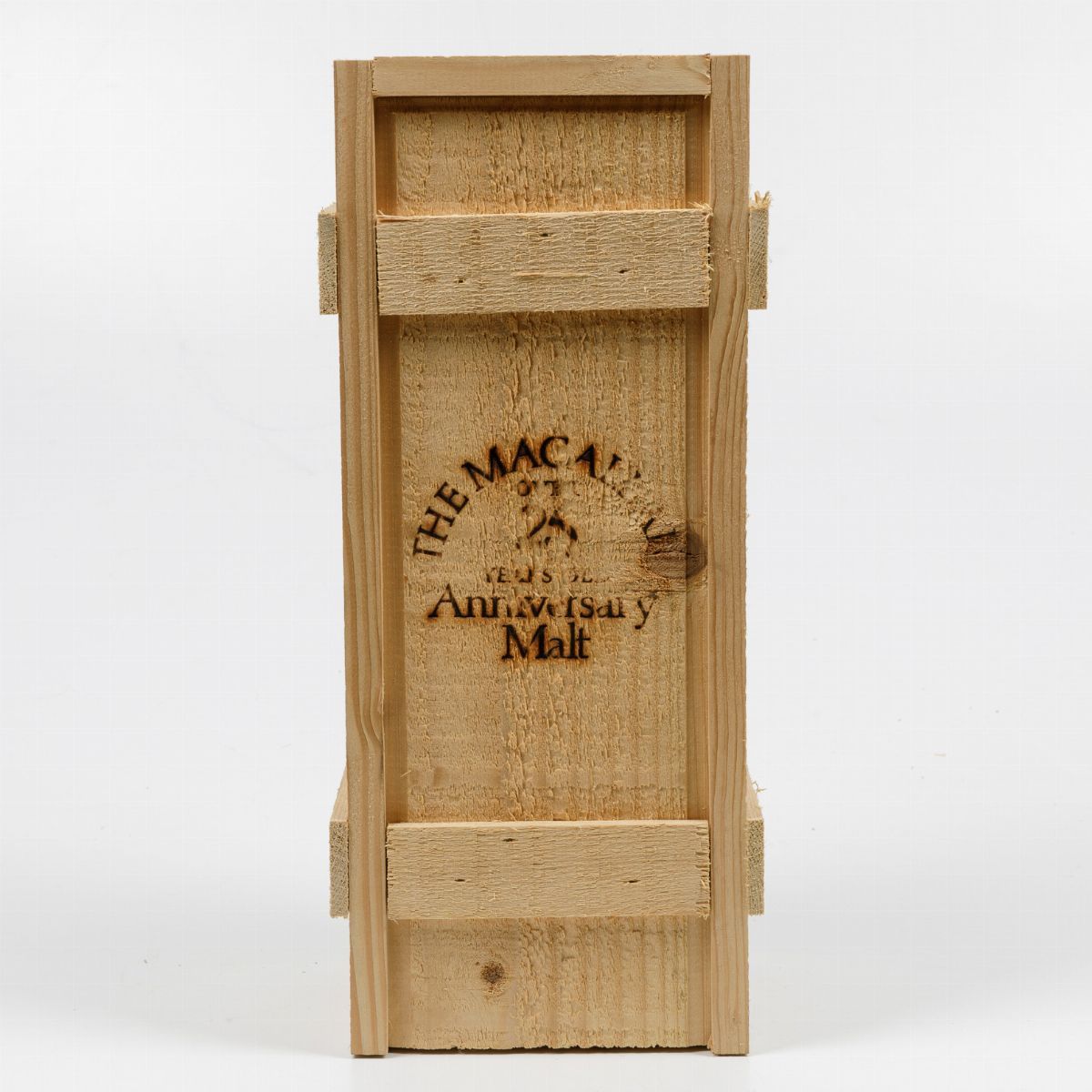 Macallan, Single Highland Malt Scotch Whisky Anniversary 25 Years Old