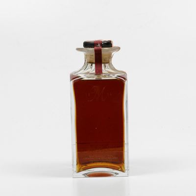 Macallan, Single Malt Scotch Whisky 25 Years Old Decanter Serie M