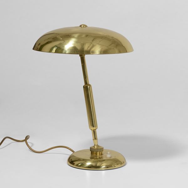 Lampada da tavolo orientabile