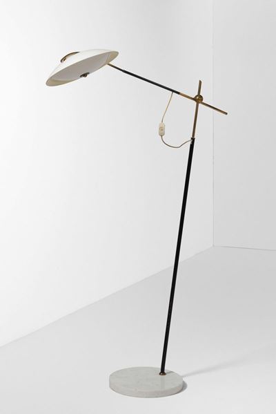 Lampada da Terra Orientabile con Struttura in Ottone, Metallo Laccato e Diffusore in Vetro e Meta...