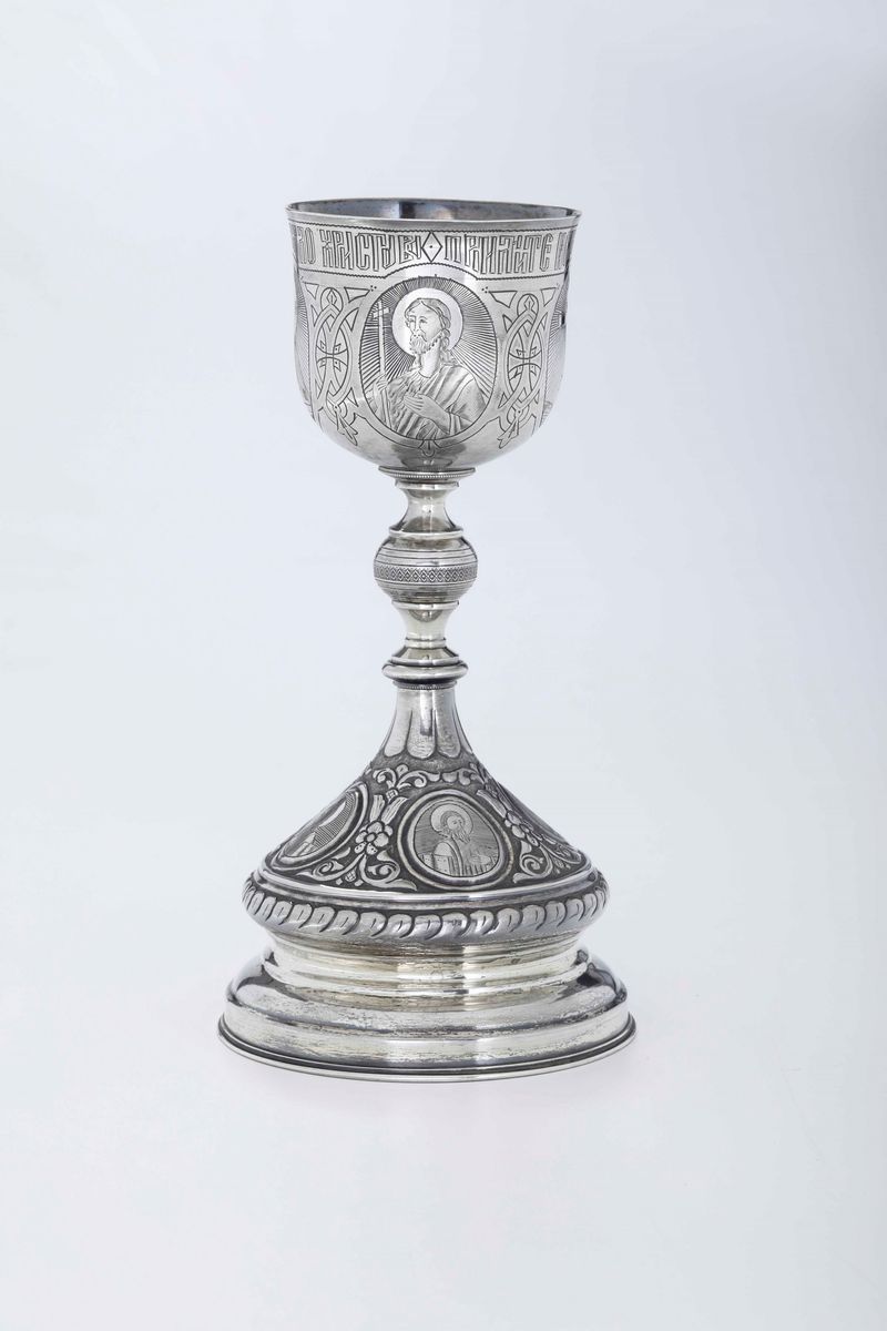 Calice in Argento Sbalzato, Cesellato e Niello. Mosca (marchi in Uso dal 1908 al 1917). Inizi XX ...