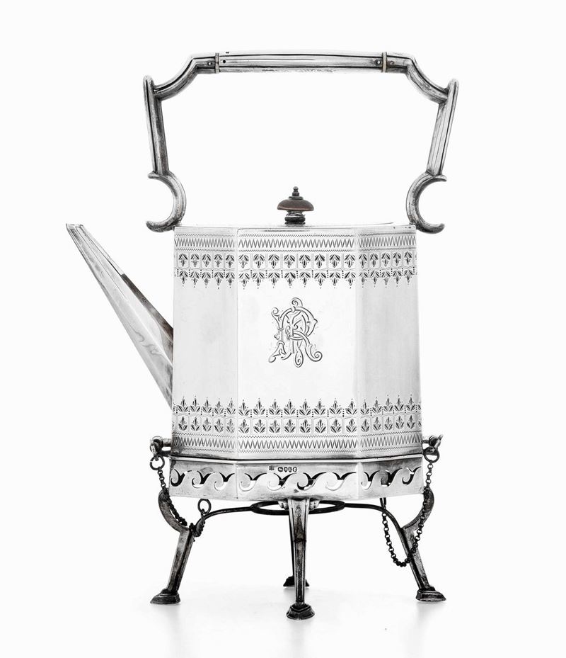 Teiera. Argento fuso, sbalzato, traforato e cesellato. Londra 1800 argentiere EH (non identificato)  - Auction Works and furnishings from Lombard collections and other provinces - Cambi Casa d'Aste