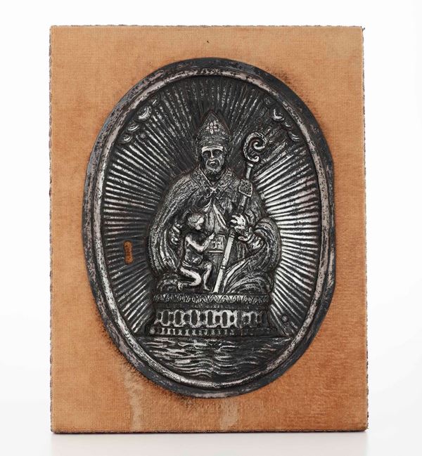 Santo vescovo (San Gennaro) Placca in argento sbalzato e cesellato Manifattura italiana, probabilmente Napoli del XVIII-XIX secolo (apparentemente priva di punzonatura)
