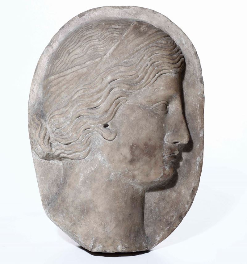 Rilievo profilo femminile Marmo  Probabile XVIII secolo  - Asta Opere e arredi da collezioni lombarde e altre provenienze - Cambi Casa d'Aste