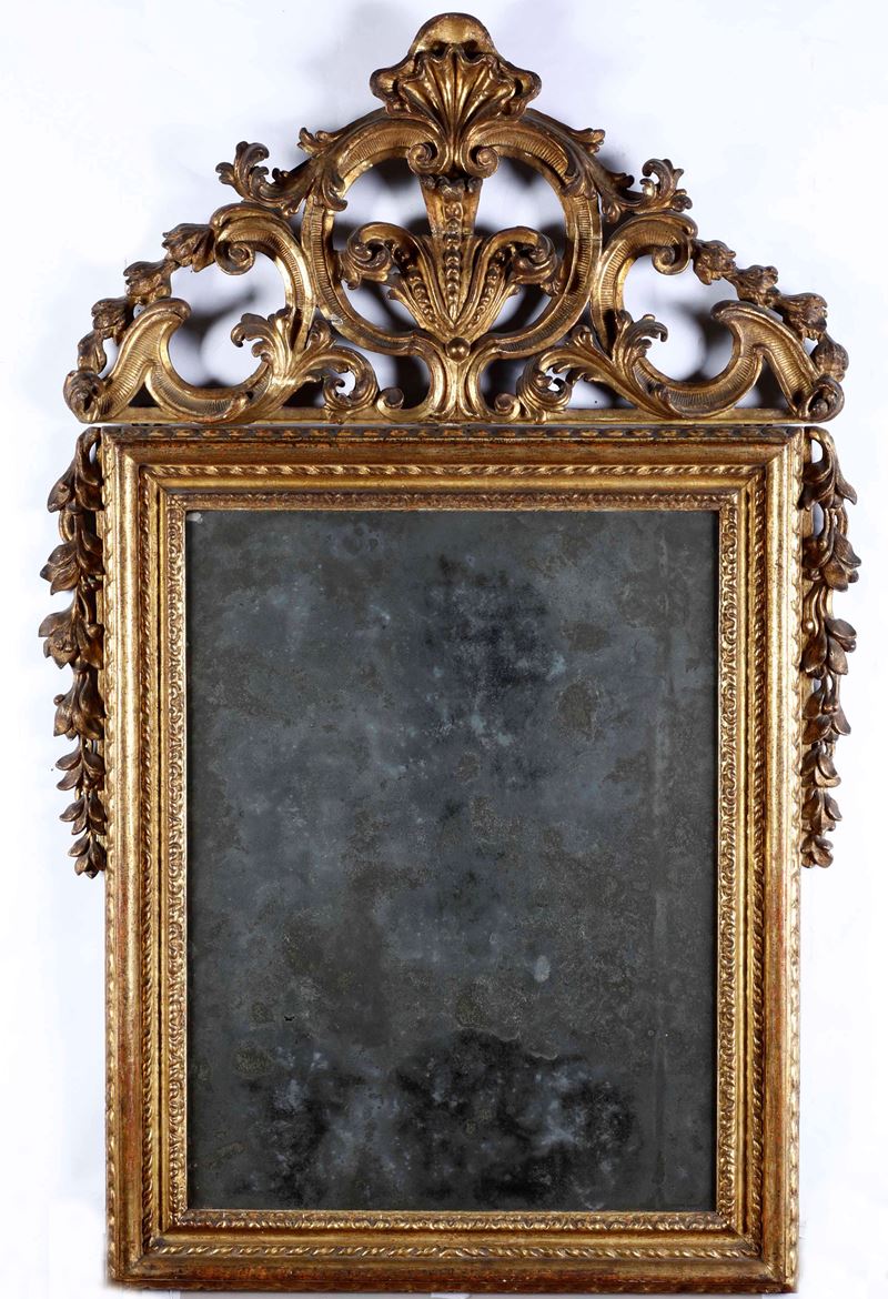 Grande specchiera in legno intagliato e dorato, XIX-XX secolo  - Asta Antiquariato Settembre - Cambi Casa d'Aste