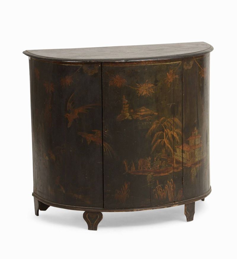 Credenza a demilune in legno laccato a cineserie  - Auction Artworks and Furniture from Lombard private Mansions - Cambi Casa d'Aste