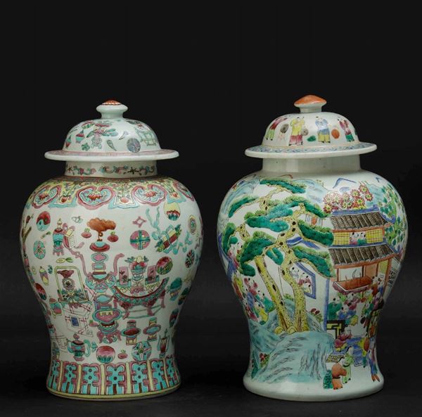 Two porcelain potiches, China, Qing Dynasty 1800s