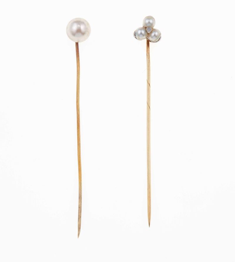 Due spilloni da cravatta con piccole perle  - Auction Spring Jewels - I - Cambi Casa d'Aste