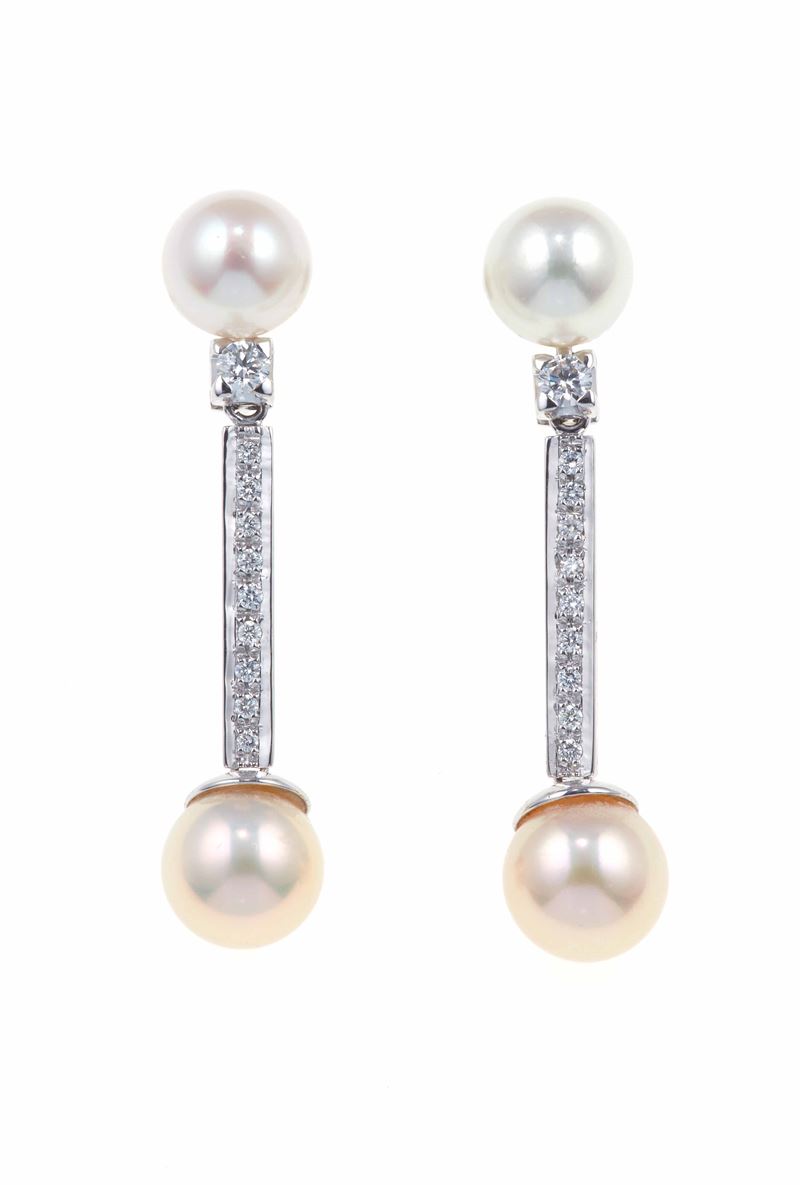 Orecchini pendenti con perle coltivate e diamanti  - Asta Gioielli - Cambi Casa d'Aste