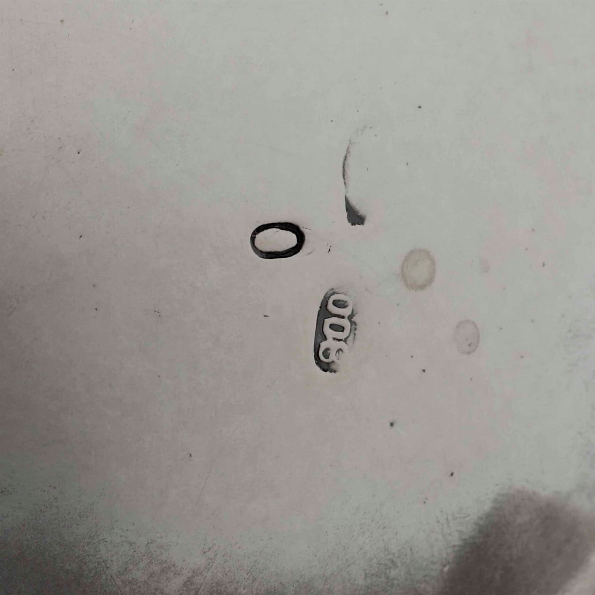 Servizio da Tè e Caffè in Argento Fuso e Cesellato. Argenteria Italiana del XX Secolo. Argentiere...