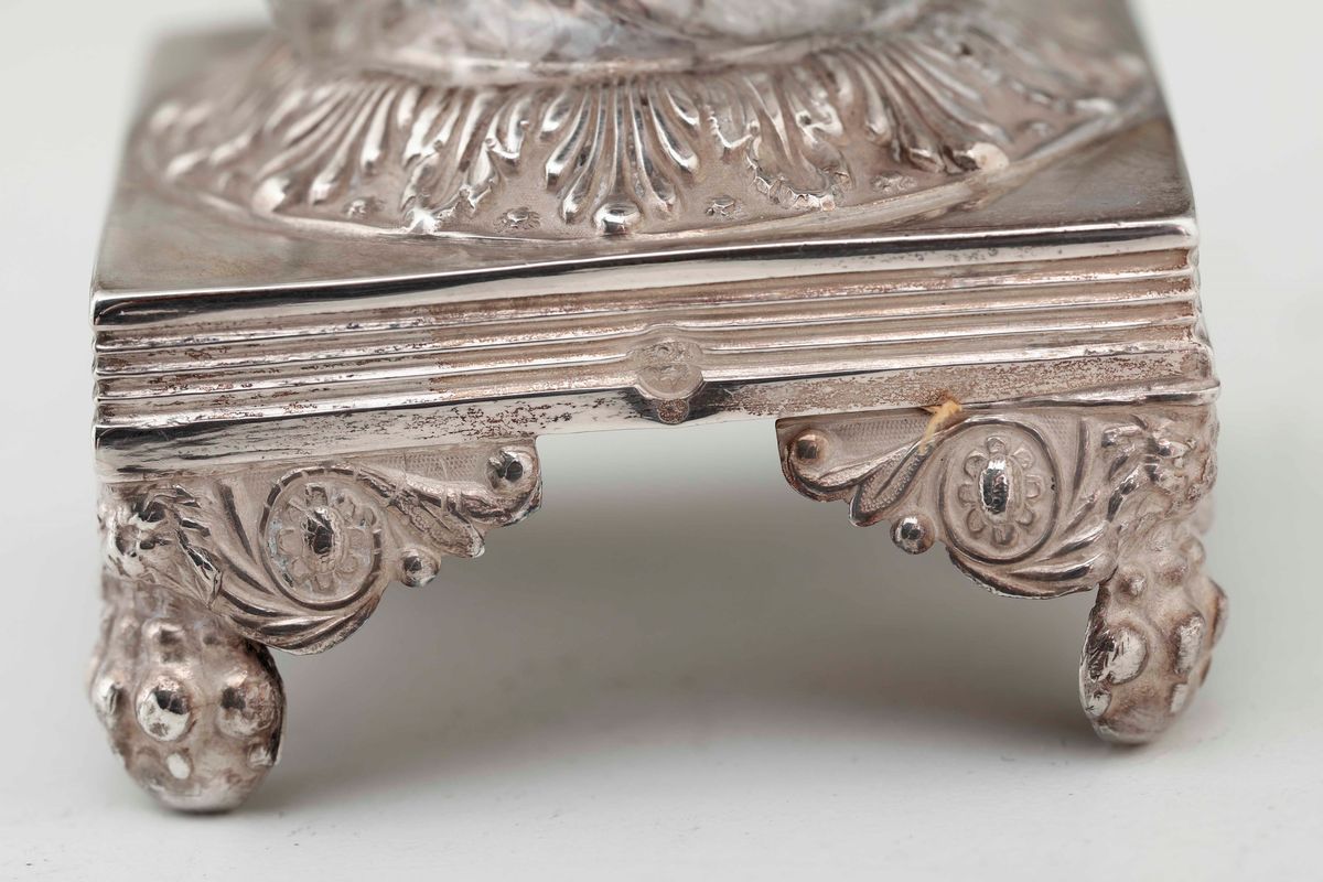 Insieme di una Coppa Biansata, Cestino e Compostiera in Argento e Vetro. Differenti Manifatture E...