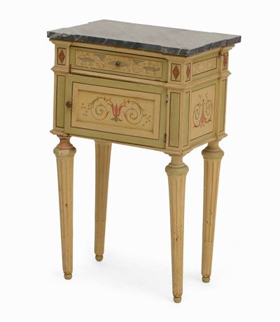 Comodino in Legno Dipinto Avorio con Racemi, XX Secolo