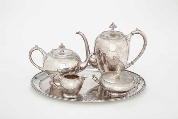 Servizio da tè e caffè in argento. Argenteria artistica italiana del XX secolo