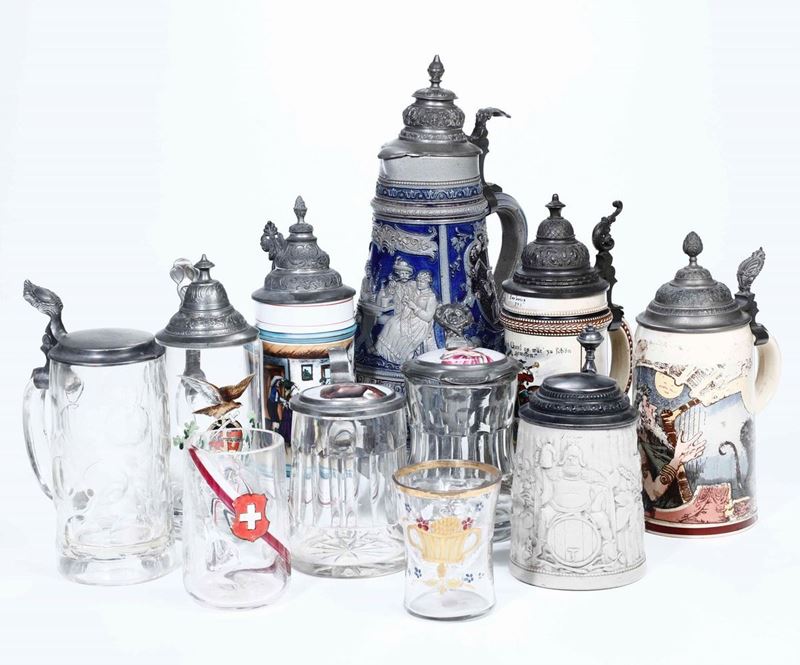 Undici diversi boccali da birra, XIX e XX secolo - Auction Ceramics