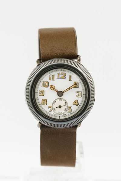 Orologio da Polso Anonimo in Stile Militare con Cassa in Argento 925 e Corona di Carica Nascosta
