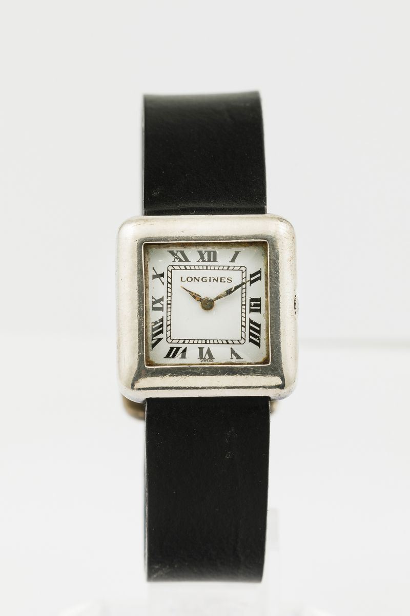 LONGINES - Orologio da polso da donna con cassa quadrata in argento, quadrante bianco con numeri Romani  - Auction Watches | Timed Auction - Cambi Casa d'Aste