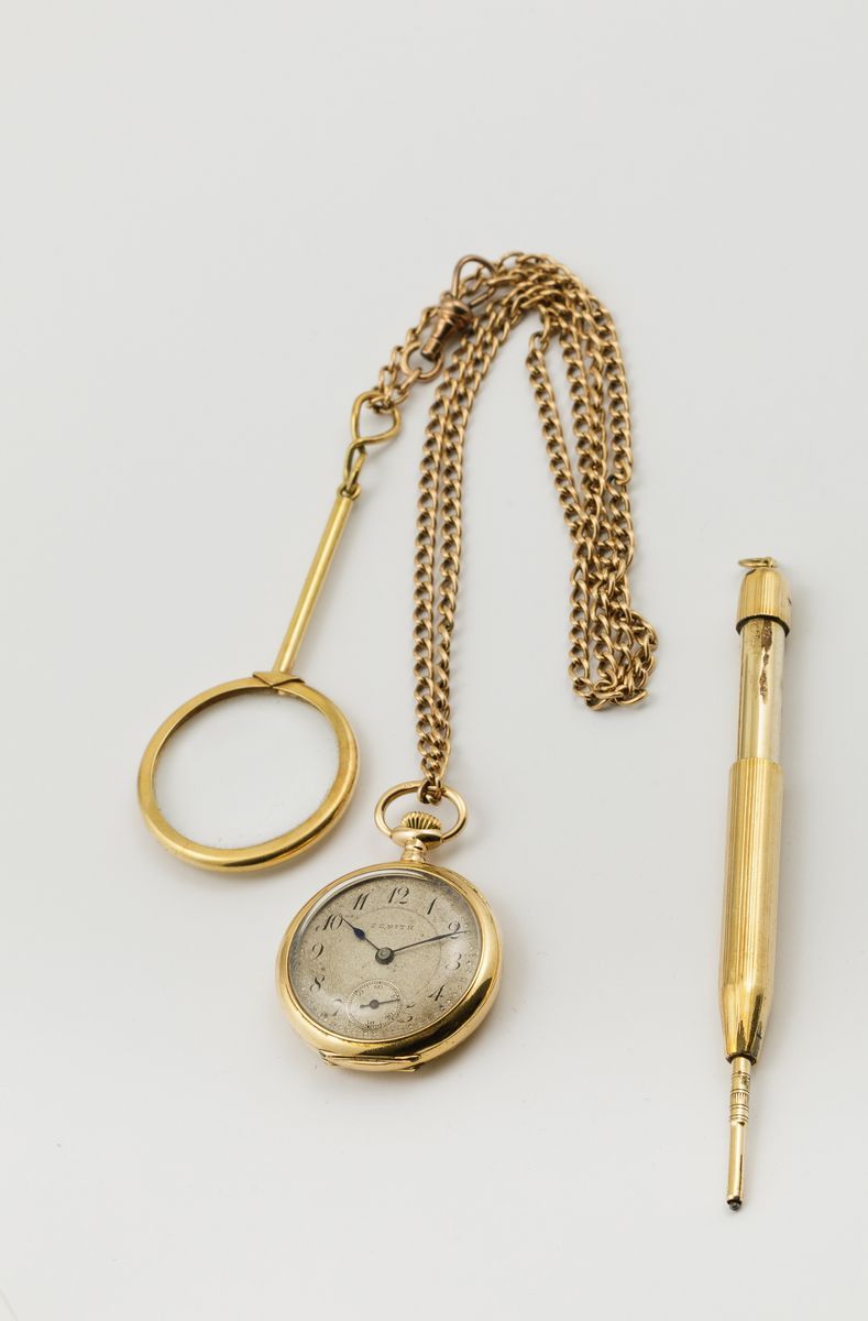 Zenith - Orologio da Taschino in Oro 18k con Catena con Lente e Portamina in Oro, Circa 1900