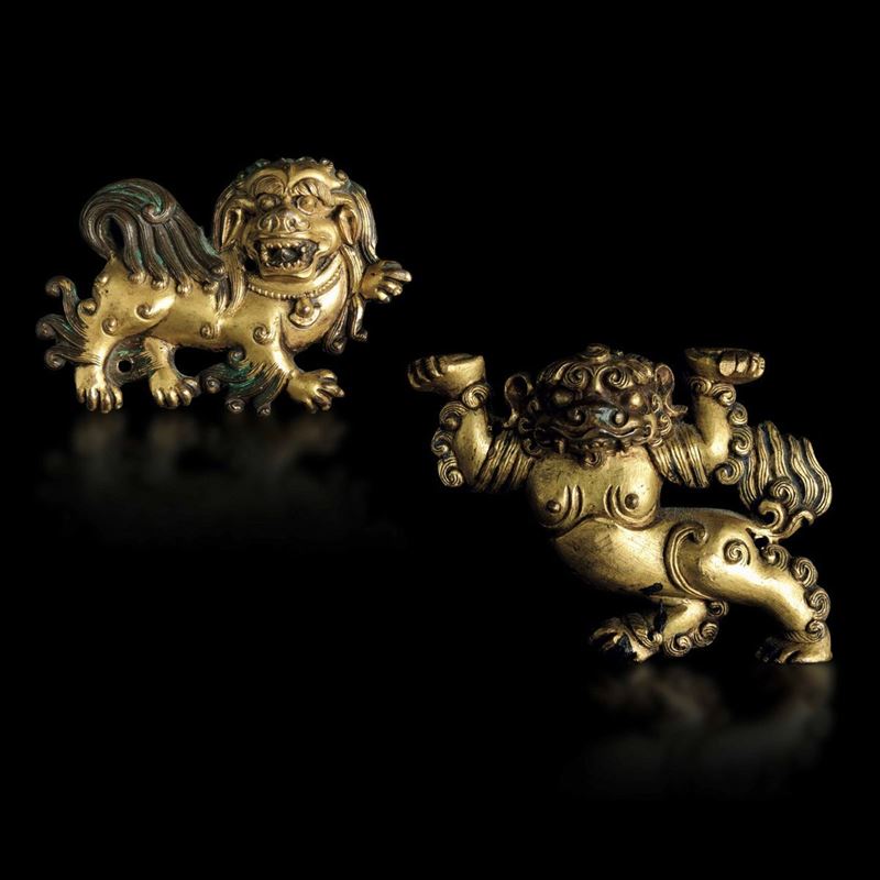 Two bronze lion plaques, Tibet, 1200s  - Auction Fine Chinese Works of Art - Cambi Casa d'Aste
