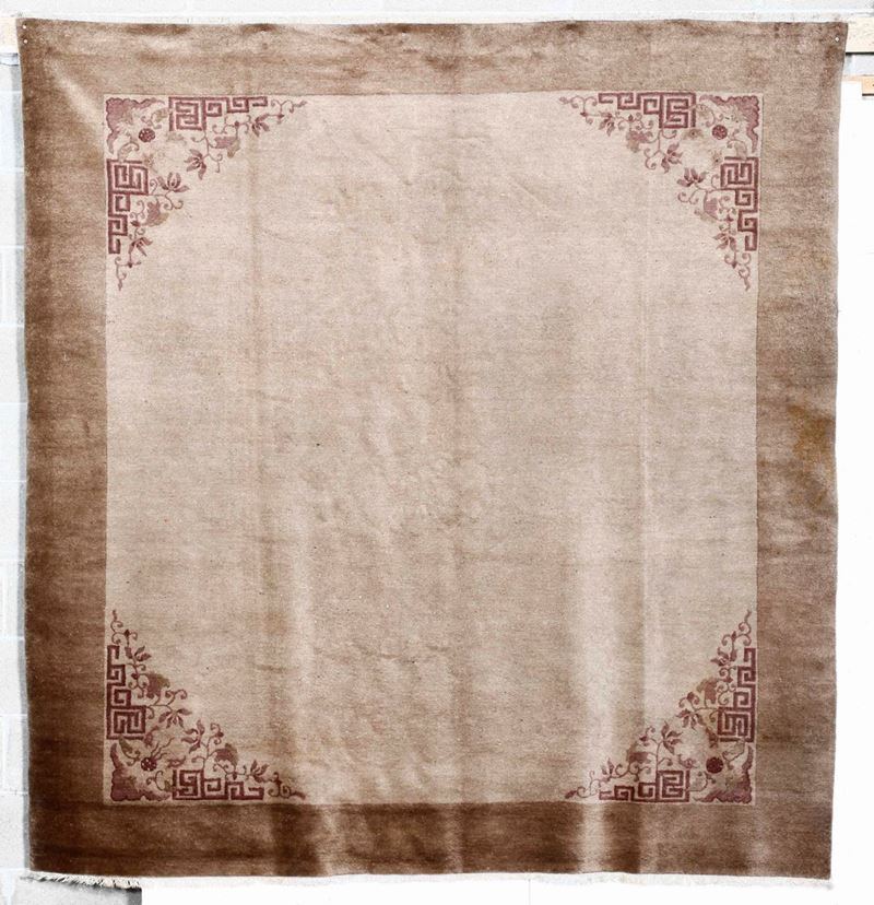 Tappeto Pechino, CIna fine XIX inizio XX secolo  - Auction Carpets | Cambi Time - Cambi Casa d'Aste