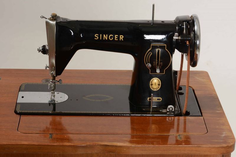 Macchina da cucire Singer - Auction Antiques