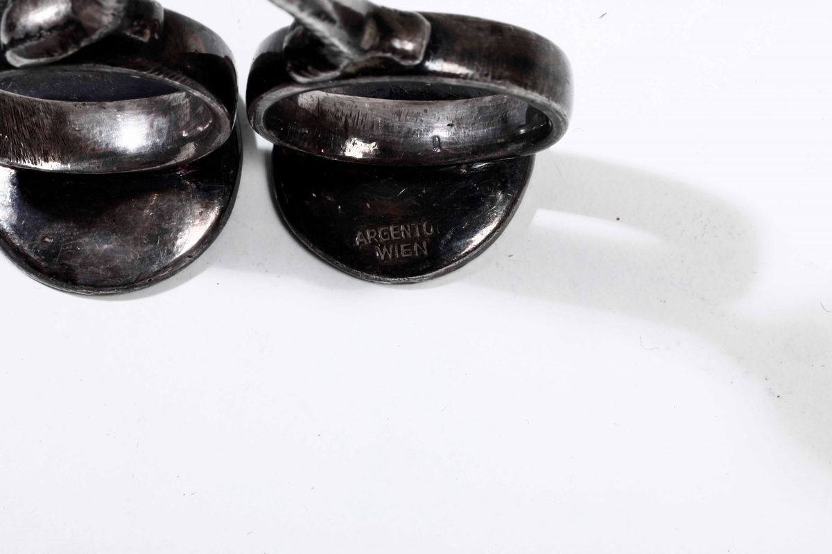 Insieme di Oggetti in Argento e Metallo. Varie Manifatture del XX Secolo