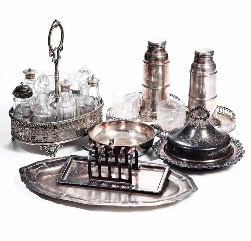 Insieme di oggetti in metallo argentato  - Auction Antique October | Cambi Time - Cambi Casa d'Aste