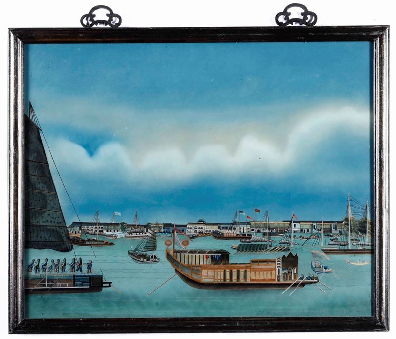 Dipinto su vetro raffigurante veduta di porto con imbarcazioni, Cina, Dinastia Qing, XIX secolo  - Auction Asian Art - I - Cambi Casa d'Aste