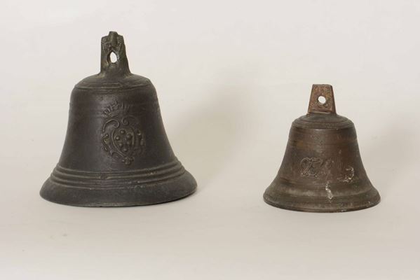 Due campane in bronzo