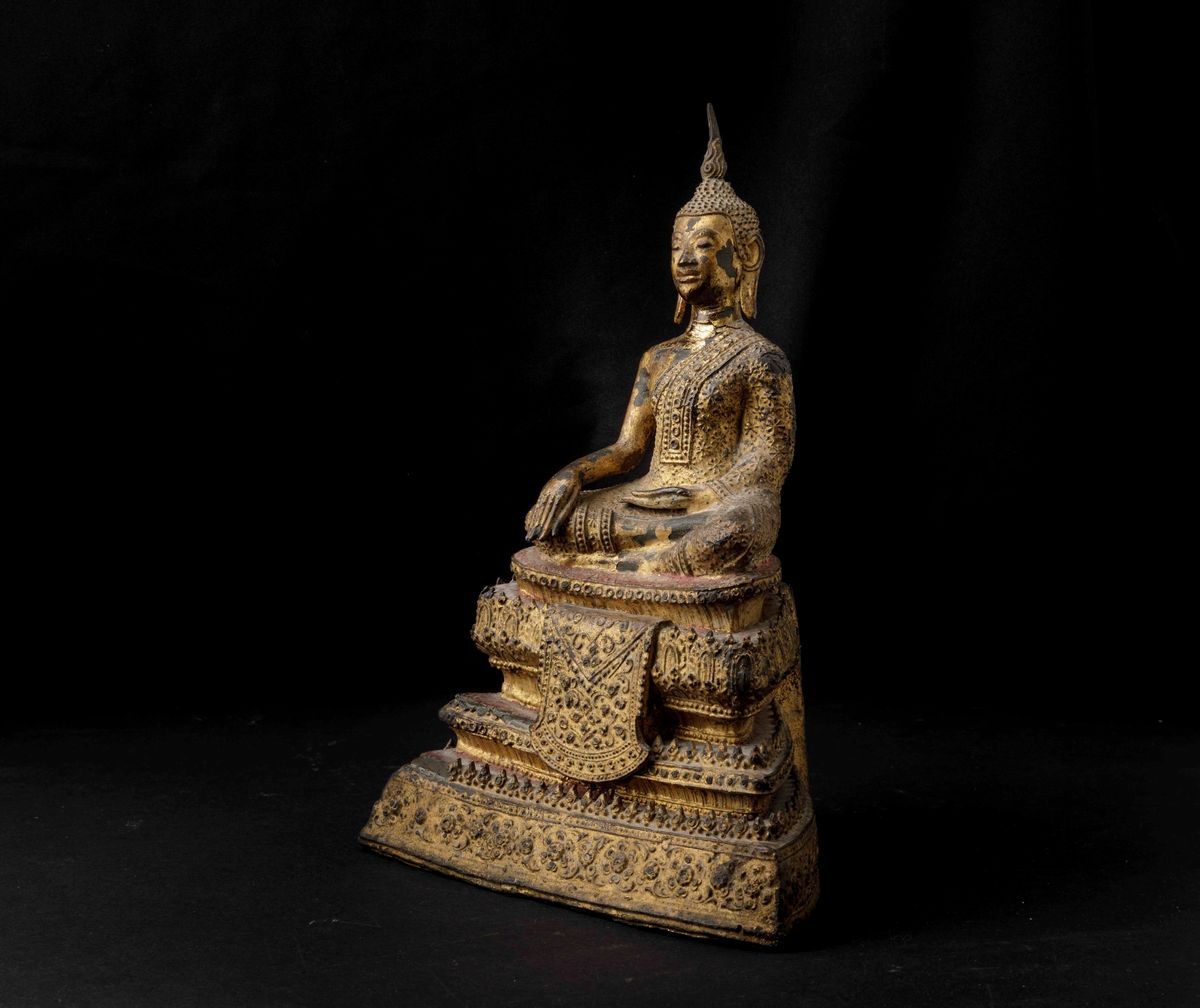 Figura di Buddha Sakyamuni in Bronzo con Tracce di Doratura, Thailandia, XIX Secolo
