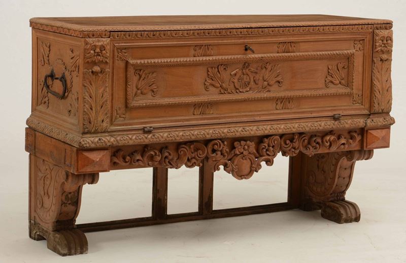 Cassapanca in legno intagliato, composta da elementi antichi  - Auction Antiques | Timed Auction - Cambi Casa d'Aste