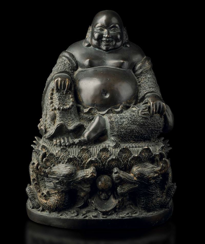 A large bronze Budai, China, Qing Dynasty  - Auction Fine Chinese Works of Art - Cambi Casa d'Aste