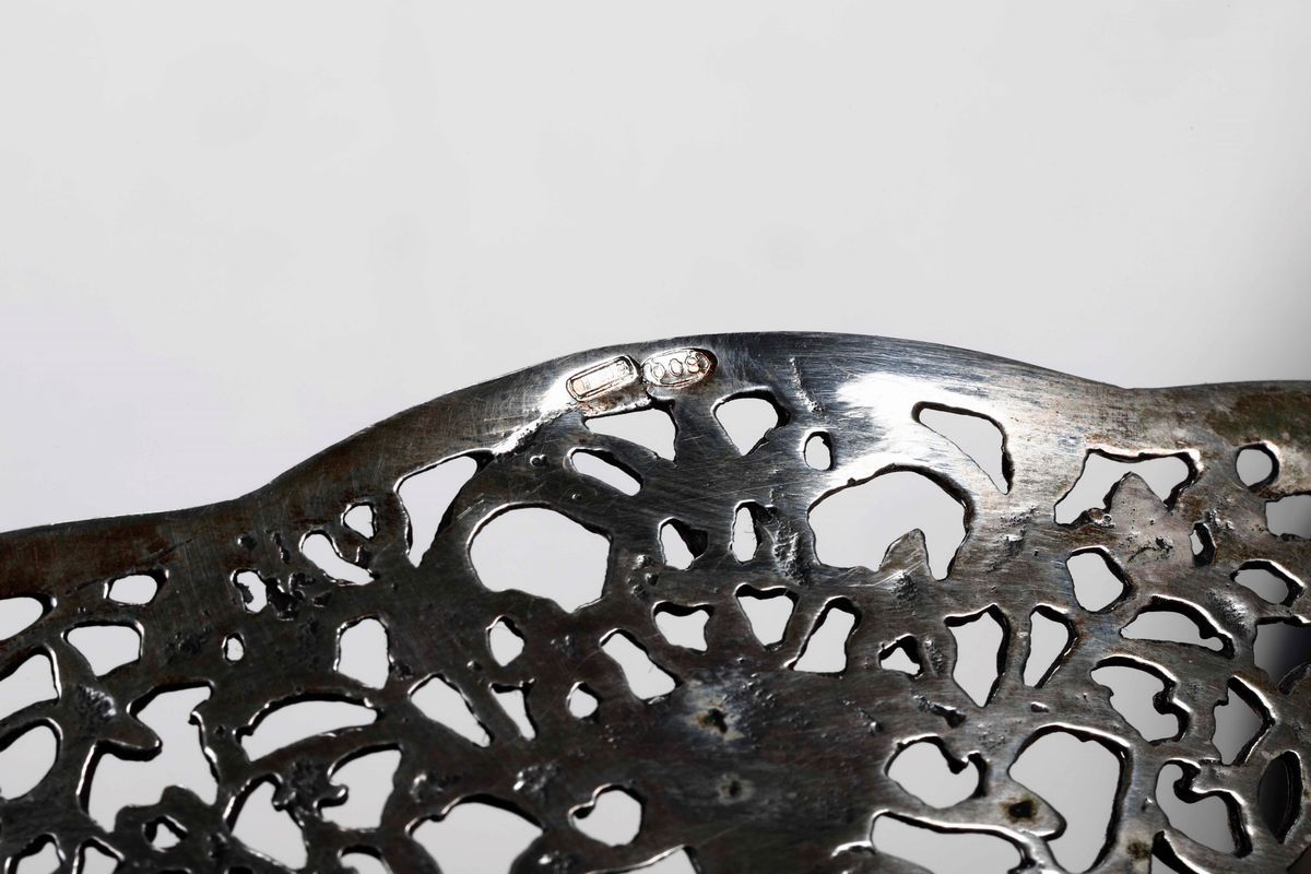 Due Cestini ed un Porta Essenze in Argento. Argenteria Italiana del XX Secolo