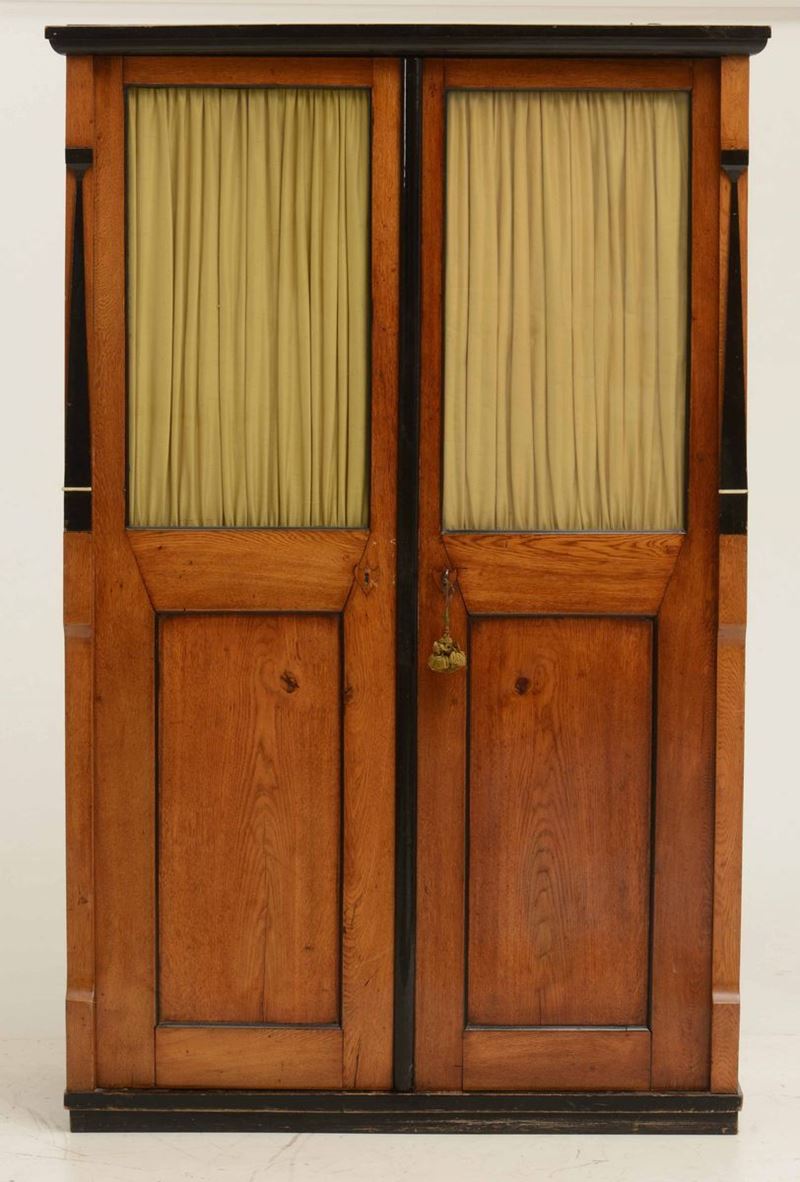 Libreria a due ante in legno lastronato ed ebanizzato, XIX secolo  - Auction Fine Art February | Cambi Time - Cambi Casa d'Aste