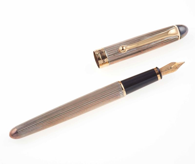 Aurora. Stilografica 88, in argento con finiture dorate  - Auction Luxury Vintage and Collector's Pens - Cambi Casa d'Aste