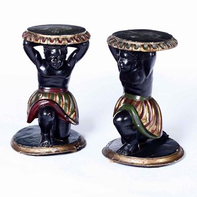 Coppia di Moretti Reggivaso. Veneto XIX - XX Secolo