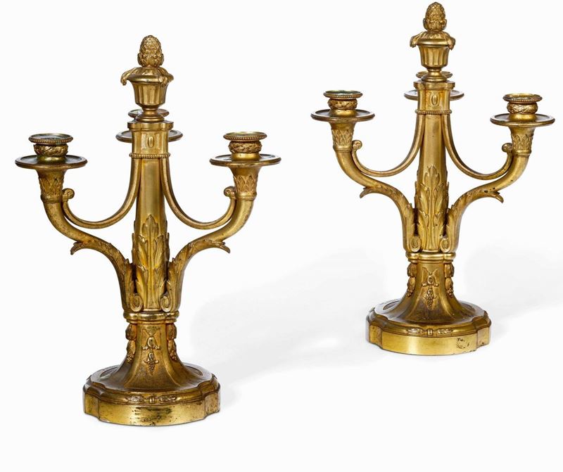 Coppia di candelabri Francia XIX - XX secolo Firmati O. Lelievre ( Octave George Lelievre 1869 -1947 ) e firma della fonderia  Susse F.re E. Paris  - Auction Works and furnishings from Lombard collections and other provinces - Cambi Casa d'Aste