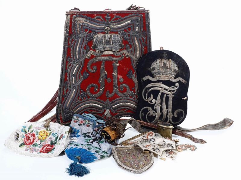 Insieme di borsette ed elementi ricamati. Varie epoche e manifatture  - Auction From Lombard mansions - Cambi Casa d'Aste