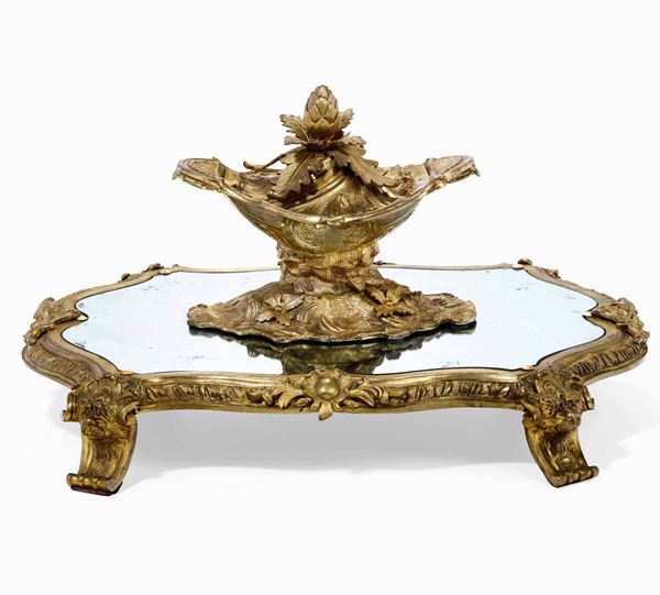 Surtout de table  Bronzo fuso, cesellato, dorato e vetro a specchio Arte francese del XIX secolo Inciso marchio del fonditore
