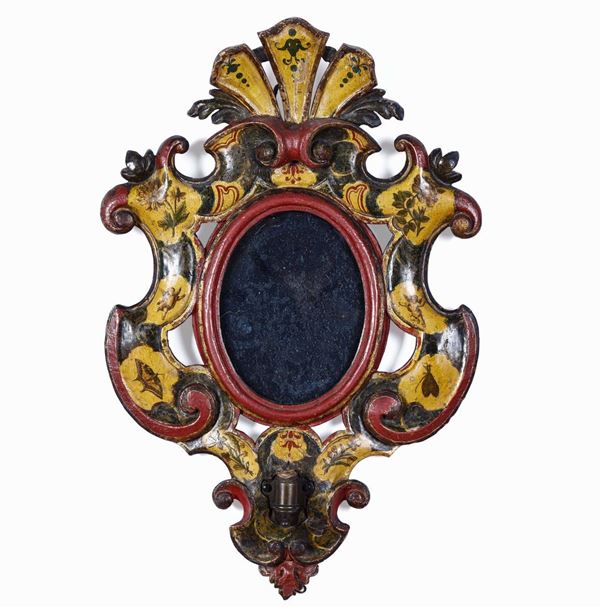 Specchiera in legno intagliato, laccato e dipinto, XIX secolo