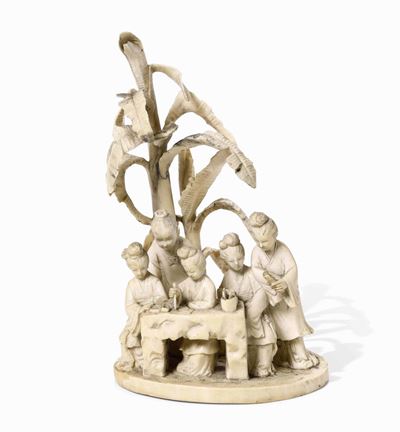 Gruppo di Figure con Palma in Avorio su Base Lignea Traforata, Arte Orientale, Secolo XIX