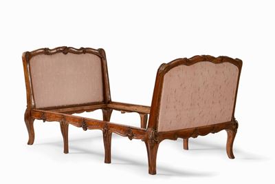 Letto in Noce Intagliato, Piemonte, XVIII-XIX Secolo