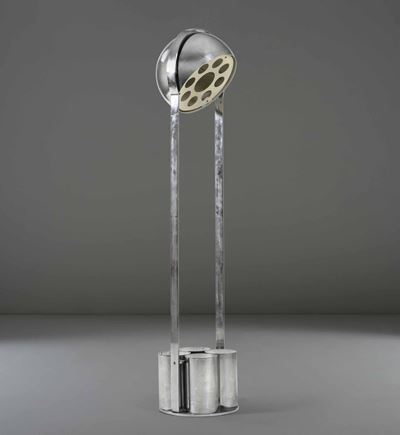 Lampada da Terra con Struttura, Base e Diffusore Orientabile in Metallo Cromato