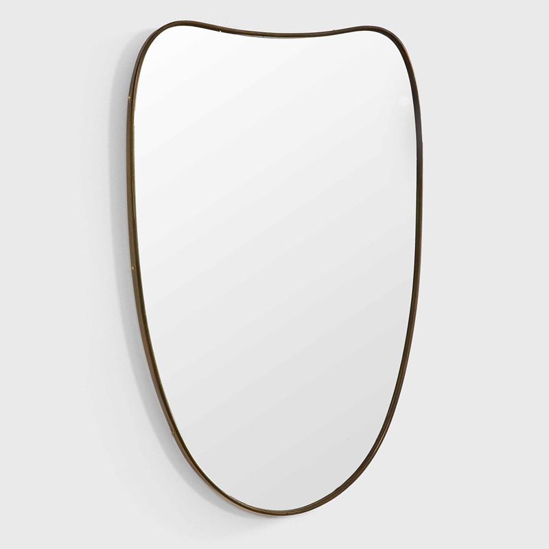 Specchio da parete con cornice in ottone, struttura in legno e cristallo specchiato.  - Auction PopUp Design - Cambi Casa d'Aste