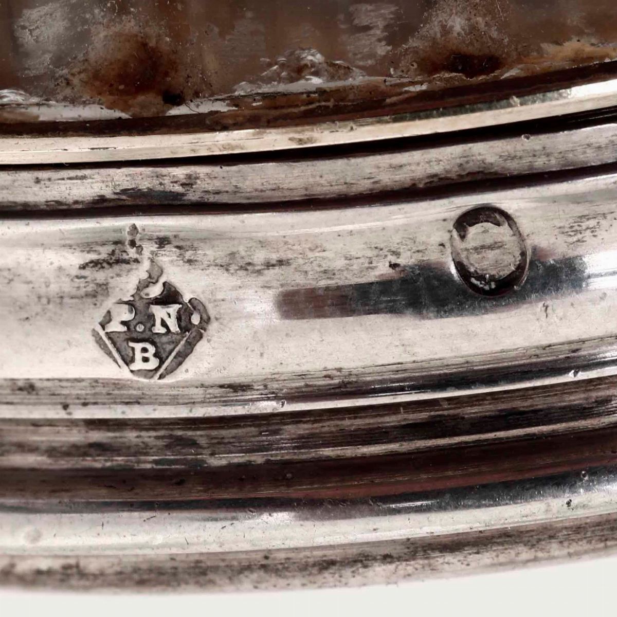 Caffettiera, Saliera e Scatola in Argento. Varie Manifatture del XX Secolo