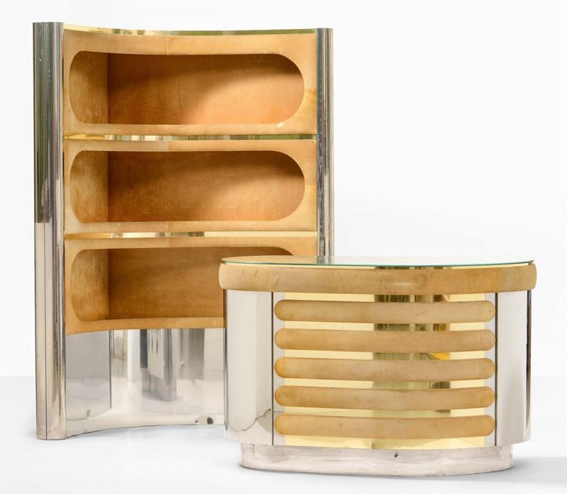 Mobile bar con struttura in metallo cromato, ottone e rivestimento in velluto.  - Auction Design - Cambi Casa d'Aste