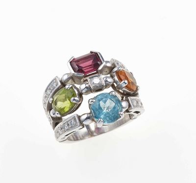 Anello con Gem-set e Diamanti