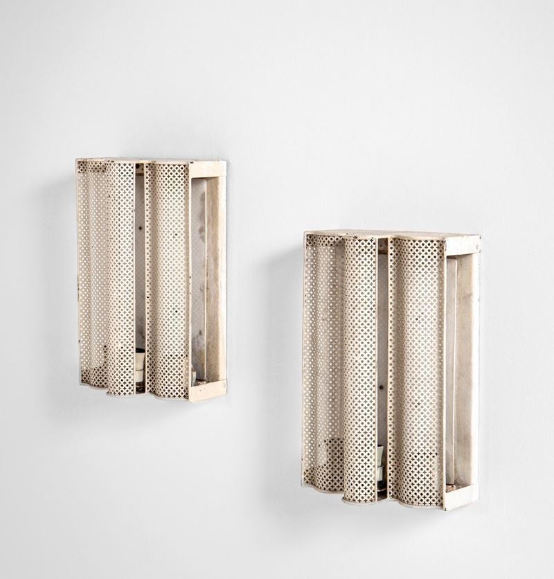Cesare Lacca : Pair of wall lamps in lacquered perforated metal.  - Auction Fine Design - Cambi Casa d'Aste